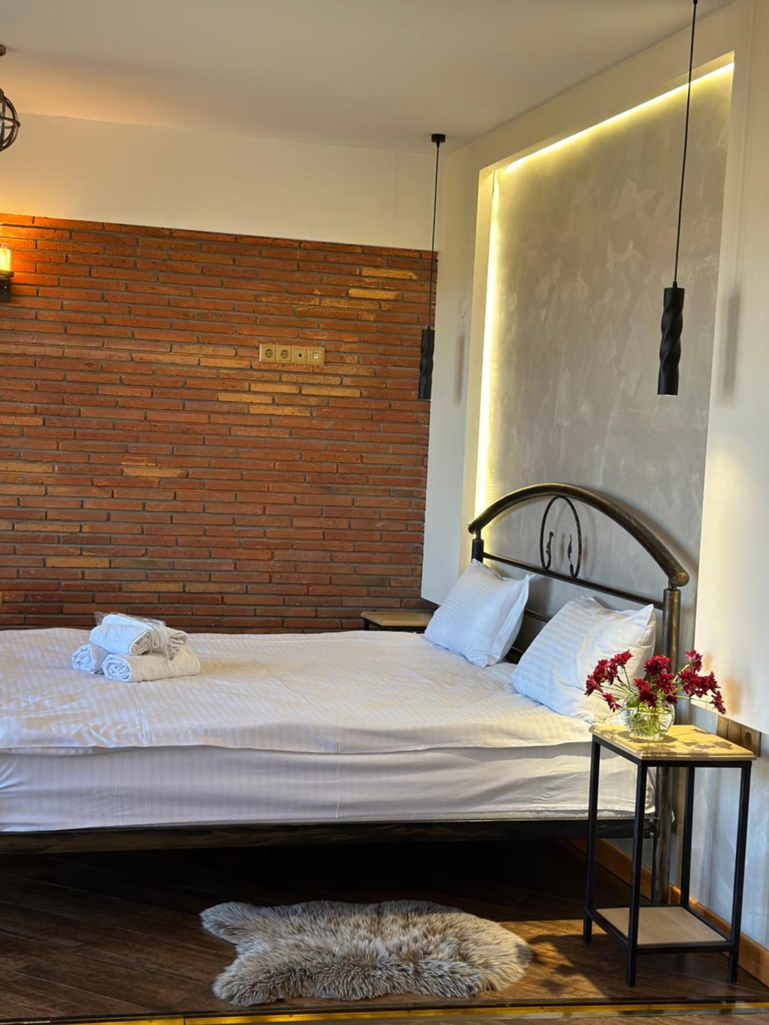 Hotel Wine Hills Tbilisi Esterno foto
