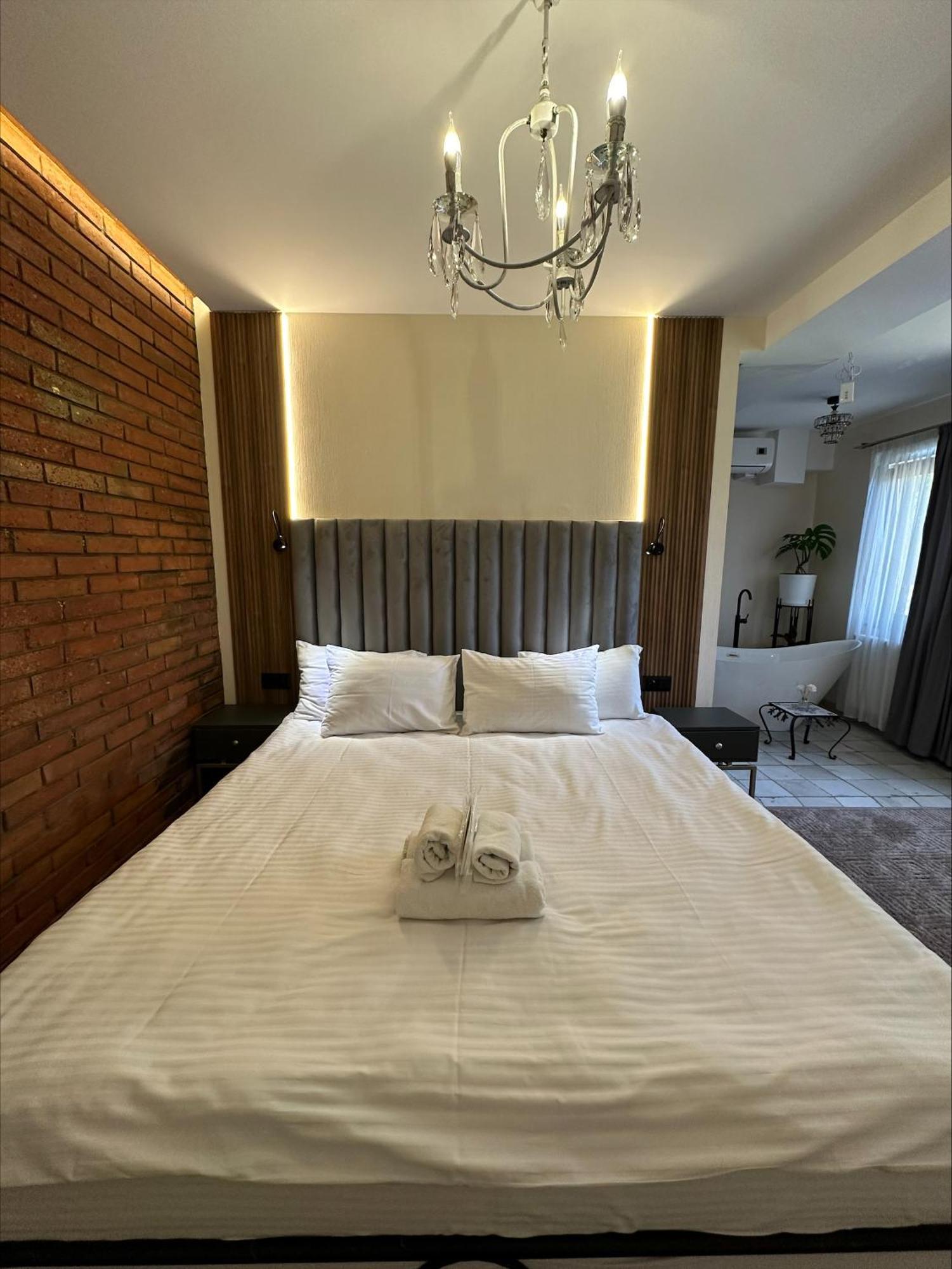 Hotel Wine Hills Tbilisi Esterno foto